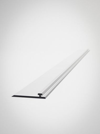 Front fixing rail with a wide base and double magnetic tape